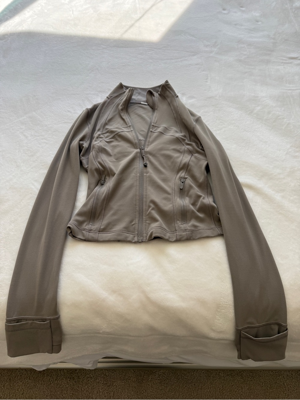 Lululemon Define Crop Ash Warm Grey